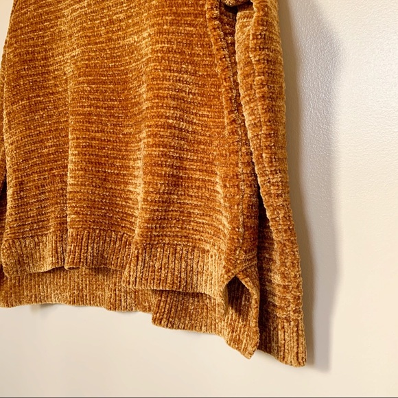 PINK ROSE - deep golden yellow sweater Sz S - Picture 2 of 6